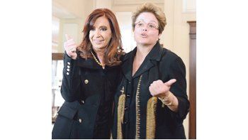 ámbito.com | Ayer la presidente Cristina de Kirchner se reunió, tras saludar al papa Francisco, con su par brasileña, Dilma Rousseff.