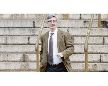 Acusan a Eduardo Taiano de efectuar un silencio sistemático a los pedidos de las querellas. Acusan a Eduardo Taiano de efectuar un silencio sistemático a los pedidos de las querellas.