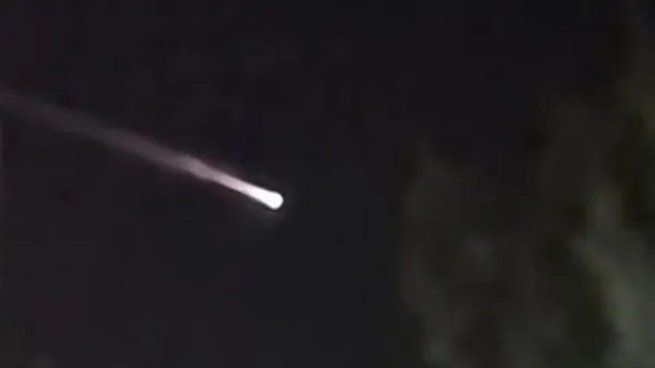 Una enigmática bola de fuego iluminó el cielo de Córdoba y otras provincias.