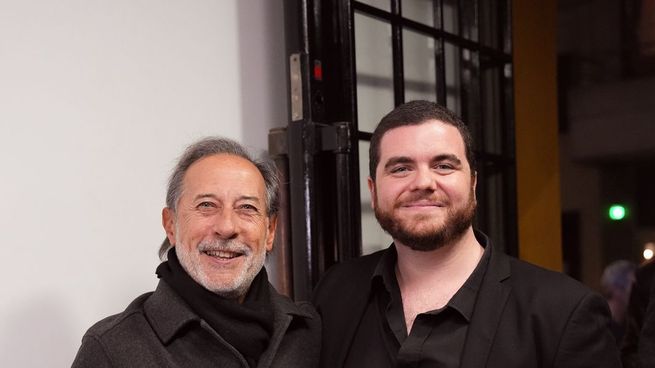 Guillermo Francella junto a Gastón Cocchiarale en la apertura de Almagna, nueva sala de teatro en Almagro.&nbsp;