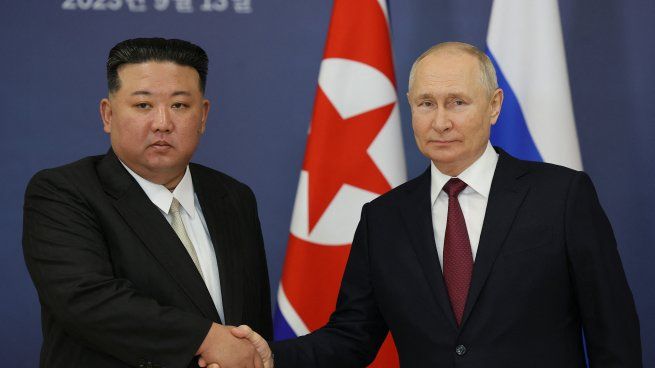 Kim Jong-un Putin.jpg