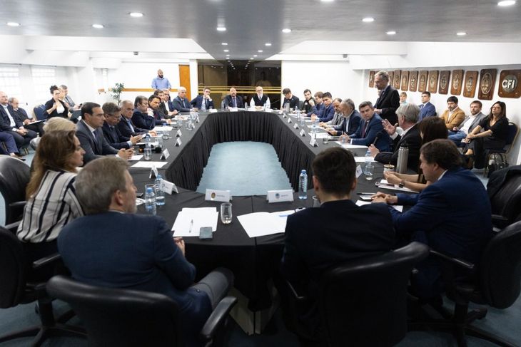 Reunión de gobernadores en el Consejo Federal de Inversiones.