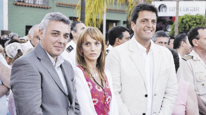 Postales. Otros tiempos. Julio Zamora (actual intendente de Tigre), junto a Malena Galmarini y Sergio Massa en 2008, cuando el actual ministro de Economía estaba al frente del municipio y Zamora integraba el HCD.