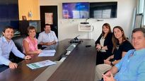 Educación. La Secretaría de Minería de Salta, Romina Sassarini, junto a representantes de Mansfield Minera&nbsp; y la Fundación Anpuy.