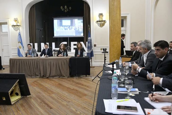 Histórico momento en la UNICEN, donde se leyó un fallo contra represores de la dictadura. Histórico momento en la UNICEN, donde se leyó un fallo contra represores de la dictadura.
