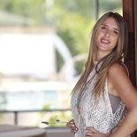 Carla Vitale es psicóloga, emprendedora, influencer, escritora y mucho más. Carla Vitale es psicóloga, emprendedora, influencer, escritora y mucho más.