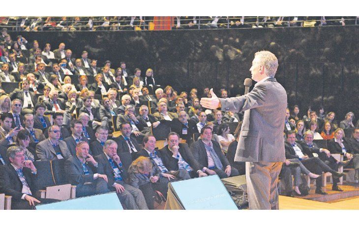 hay equipo. El presidente Macri cerró ayer la reunión de gabinete ampliado en el CCK con una fuerte arenga sobre más de 500 funcionarios.