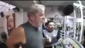 lula celebro su liberacion a lo rocky balboa