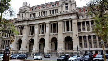 estafa: cayo un hombre que prometia trabajos en el poder judicial con altos sueldos