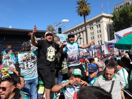 Acto Plaza de Mayo 17 de octubre.png