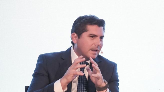 El gobernador de San Juan apoya la suspensión de las PASO por considerarlas un gasto innecesario.