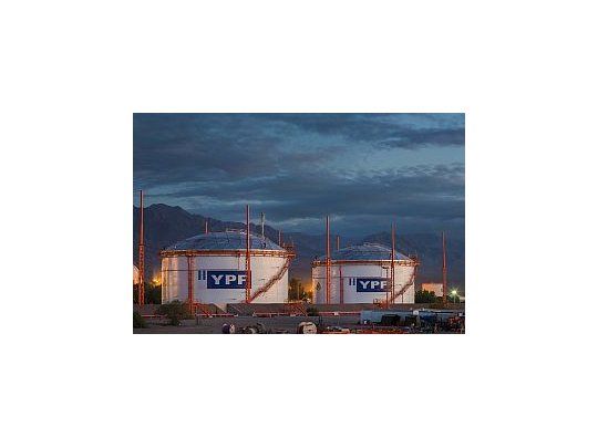 Fiscal pidió investigar el preacuerdo entre YPF y Repsol