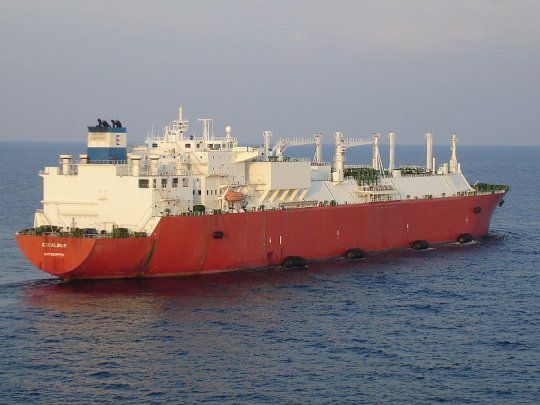 Excalibur será uno de los dos buques que YPF dispondrá para transportar GNL.