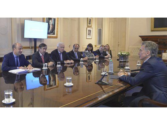 En mayo pasado, los integrantes de la Comisión de Reforma del Código Penal le explicaron a Mauricio Macri los alcances del proyecto. Falta que el Presidente avale el texto definitivo.