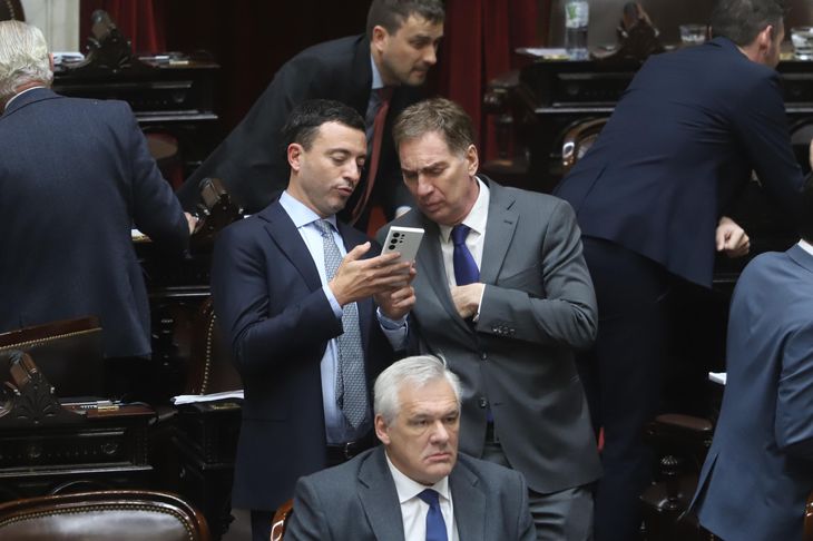 Un acuerdo entre De Loredo y LLA en Córdoba podría definir el futuro de los vetos.