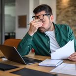 Por cualquiera de estos tres requisitos el SAT puede bloquear de inmediato tu cuenta bancaria. Por cualquiera de estos tres requisitos el SAT puede bloquear de inmediato tu cuenta bancaria.