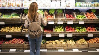 Cada vez más hogares pagan consumos básicos con tarjetas y billeteras virtuales Cada vez más hogares pagan consumos básicos con tarjetas y billeteras virtuales