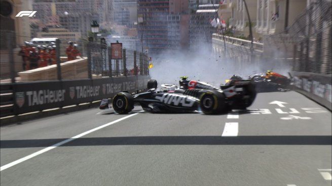 Espectacular choque en el comienzo del GP de Mónaco e Fórmial 1 entre&nbsp;&nbsp;Kevin Magnussen, Checo Pérez y Nico Hülkenberg.&nbsp;