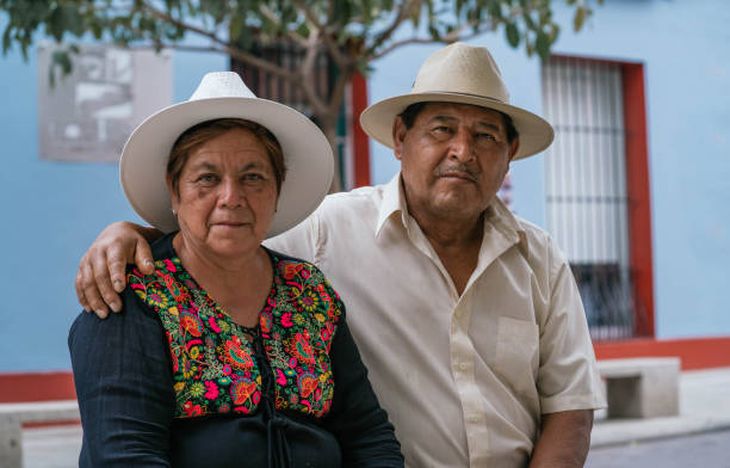 El gobierno de Querétaro amplió el alcance de la Tarjeta Contigo para incluir a mujeres, jóvenes estudiantes y productores agrícolas, además de trabajadores con bajos ingresos. El gobierno de Querétaro amplió el alcance de la Tarjeta Contigo para incluir a mujeres, jóvenes estudiantes y productores agrícolas, además de trabajadores con bajos ingresos.