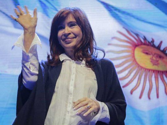 La vicepresidenta Cristina Fernández de Kirchner recordó a su marido a 18 años de su asunción.&nbsp;