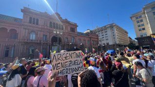 Sólo 9% de los venezolanos piensa en volver a su país por el momento. Sólo 9% de los venezolanos piensa en volver a su país por el momento.