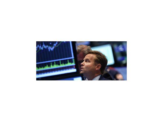 Wall St. operó en alza por acuerdos empresariales