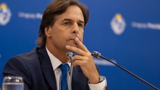 Luis Lacalle Pou, presidente de Uruguay, vive nuevamente turbulencias en su gobierno.