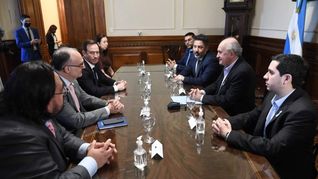 Parrilli pidió colaboración a EEUU para detectar capitales argentinos en paraísos fiscales