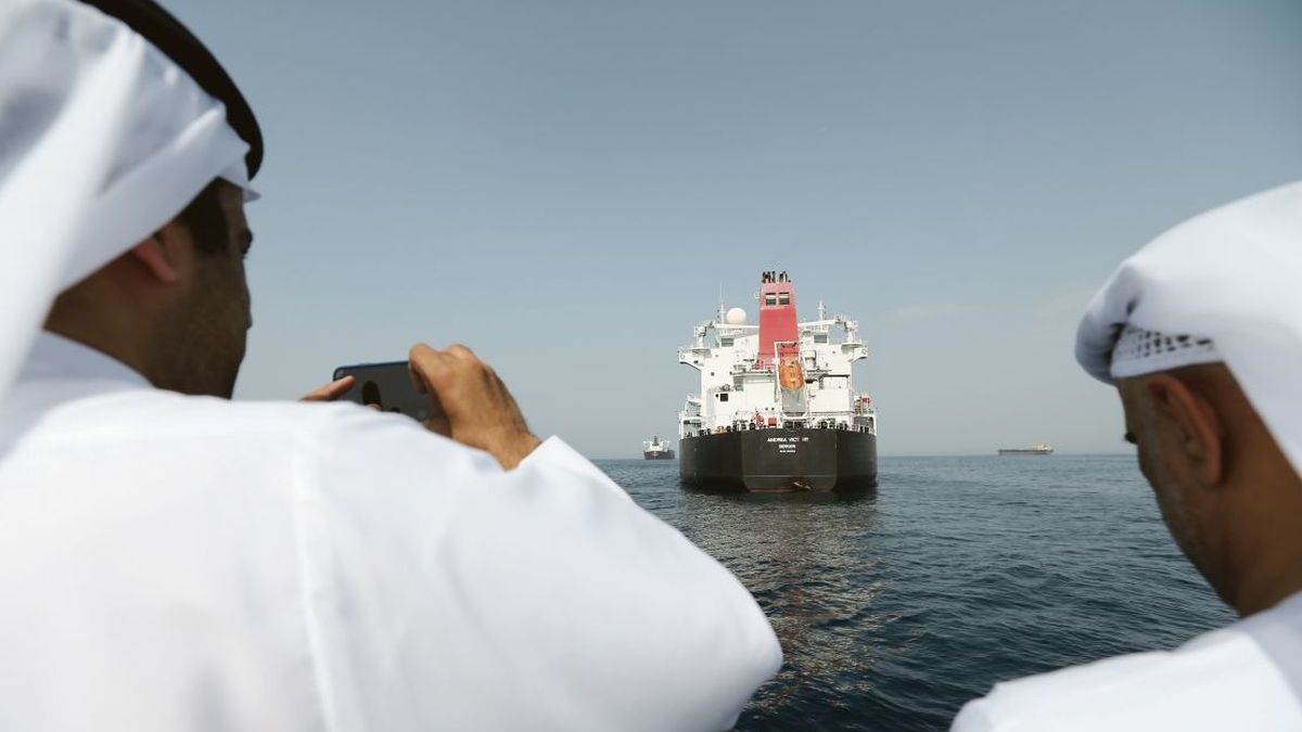 OPEP: Emiratos Árabes Unidos se retira y sacude el mercado petrolero