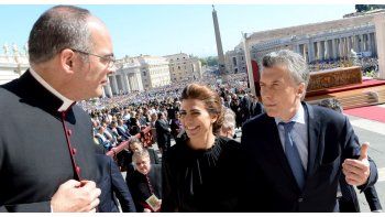 En declaraciones a la prensa poco después de concluir su visita al Vaticano, Macri reiteró también su satisfacción por el encuentro que mantuvo el sábado con el Papa Francisco.