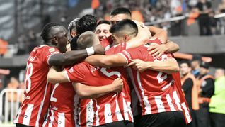 Pura ilusión. Estudiantes goleó y está en semis de la Copa de la Liga Profesional.
