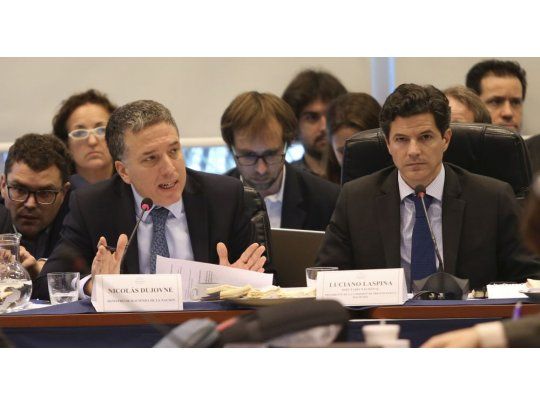 Dujovne fuel el principal orador de la Comisión de Presupuesto.