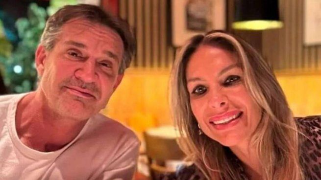 Aníbal Lotocki junto a su esposa.
