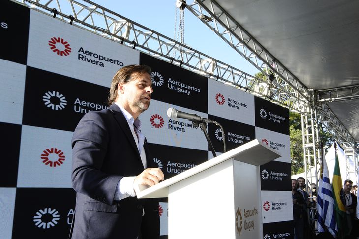 El presidente Luis Lacalle Pou haciendo uso de la palabra.