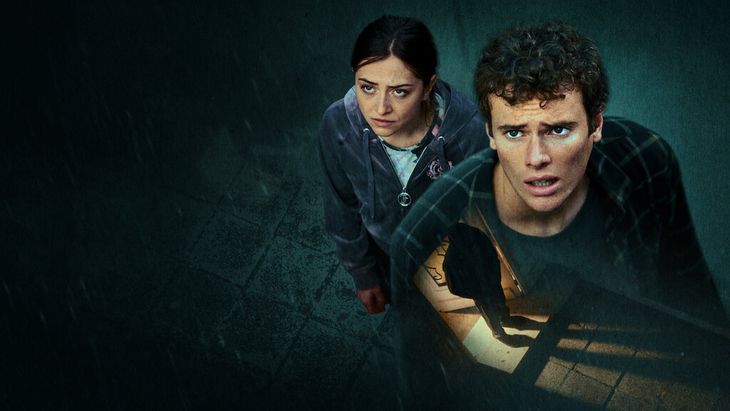 Thomas and Laura, protagonists of The Patient, a Netflix film. Thomas and Laura, protagonists of The Patient, a Netflix film.