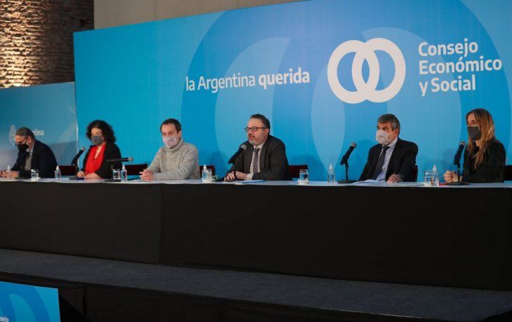 Matías Kulfas encabezó el acto en el Museo del Bicentenario.