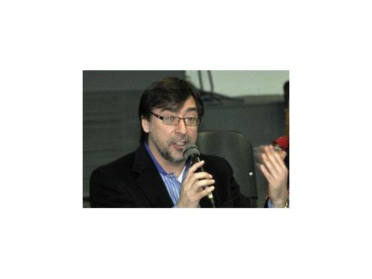 Jorge Calzoni, rector de la Universidad de Avellaneda.