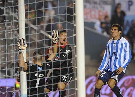 Madrugó. Machuca abrió el marcador a los dos minutos de juego.