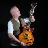 Una icónica guitarra de Slash sale a subasta. Una icónica guitarra de Slash sale a subasta.