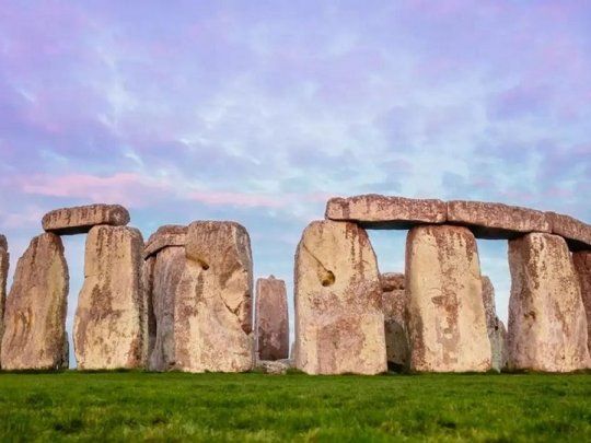 Aqueólogos británicos descubrieron una estructura prehistórica de 4.500 años de antigüedad.