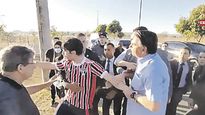 Bolsonaro: forcejeo con un youtuber y “fake news” profunda