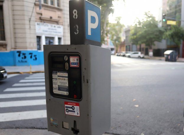 Parquímetro estacionamiento Ciudad