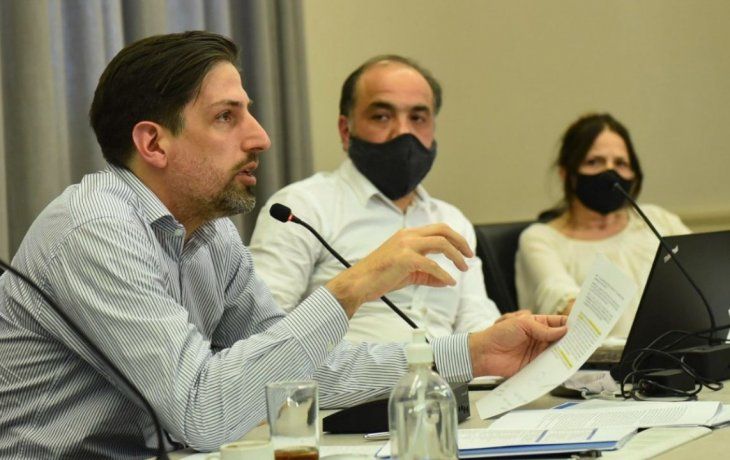 El ministro Trotta durante la reunión por las clases&nbsp;