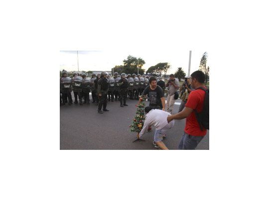 Trabajadores fueron desalojados por Gendarmería
