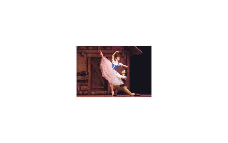 ámbito.com | Bien acompañados por los integrantes del Ballet Estable del Teatro Argentino de La Plata, Iñaki Urlezaga volvió a brillar como Albrecht y la bailarina rusa Anastasia Kolegoba fue una brillante Giselle.