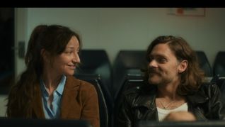 Andrea Bræin Hovig yTayo Cittadella Jacobsen en Love, de Dag Johan Haugerud Andrea Bræin Hovig yTayo Cittadella Jacobsen en Love, de Dag Johan Haugerud