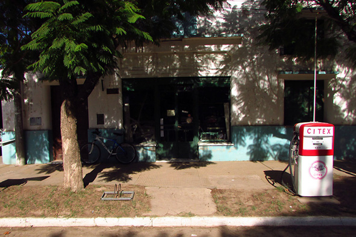 The streets of Castilla are dirt, quiet and ideal for a walk. The streets of Castilla are dirt, quiet and ideal for a walk.