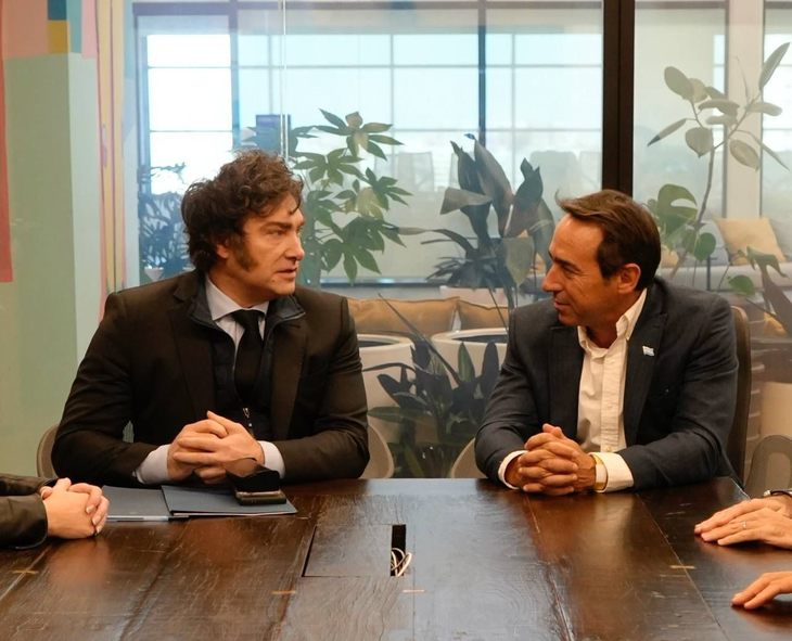 El presidente Javier Milei junto al CEO de Mercado Libre, Marcos Galperín. El presidente Javier Milei junto al CEO de Mercado Libre, Marcos Galperín.