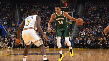 ¿Antetokounmpo se muda a San Fracisco?