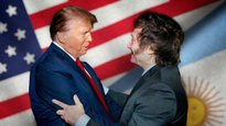 La suerte de Donald Trump es clave par poder analizar lo que puede suceder con la Argentina. Cada día mas cerca de perder la mayoría en el Congreso, esto no es el mejor augurio para la Nuestro país.